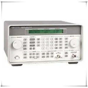 Générateur de signal RF d'occasion Agilent HP8647A/8647A 1G 250kHz-1000MHz à onde sinusoïdale - Product Image 1