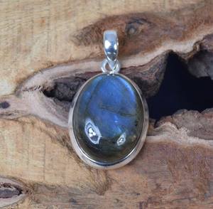 Handmade 925 Sterling Silver Pendant Necklace with Blue Flash Labradorite Gemstone Vintage Style for Valentine's <b>Day</b> <b>Gift</b> - Product Image 3