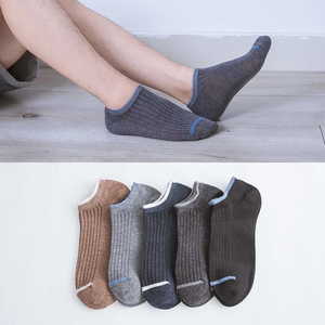 Calcetines de moda de verano para hombre, calcetines de algodón simples y cómodos de alta calidad para deportes finos que absorben la humedad - Product Image 2