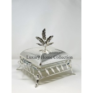 Casserole chaude en métal de forme ronde fabriquée à la main et chauffe-plats en acier inoxydable poli miroir avec poignée et couvercle en laiton - Product Image 6