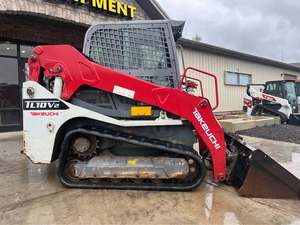 Chargeuse compacte sur chenilles TAKEUCHI TL10V2 2017 avec moteur diesel Kubota Hydraulique Eaton Moteur et pompe à haut rendement - Product Image 2