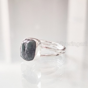Bague pour femme en argent sterling 925 avec émeraude naturelle brute, pierre de naissance de mai, bijou de créateur - Product Image 3