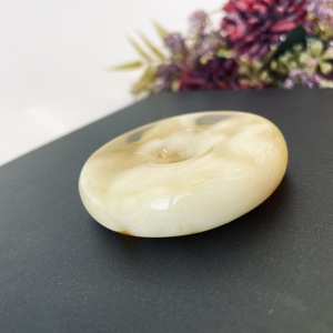 Colgante de Ámbar Báltico Amarillo y Blanco en Forma de Donut, Amuleto de Ámbar Natural en Forma de Círculo para Collar - Product Image 5
