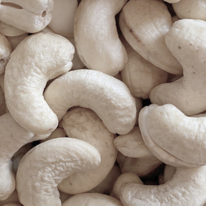 เม็ดมะม่วงหิมพานต์ลดราคาพิเศษ WW180, WW240, WW320, LP เม็ดมะม่วงหิมพานต์ดิบ ราคาส่งจากโรงงาน - Product Image 1