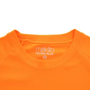 Camiseta Promocional Personalizada Bimbo Tecnic Plus con Accesorios Personalizados - Product Image 3