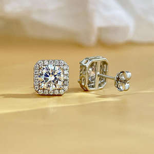 Pendientes de Botón con Halo de Diamantes de Laboratorio Redondos, Claridad VS-VVS, Color DEF, Oro Puro de 14K o Plata, con Diamantes Engastados en Pavé para Mujer - Product Image 5