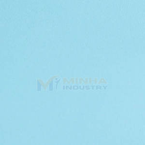 Soutien-gorge de sport en maille respirante, conçu pour les séances d'entraînement intenses et offrant une ventilation maximale, avec bretelles réglables. - Product Image 6