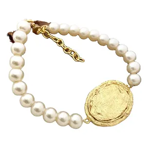 Bracelet jonc en laiton indien plaqué or fait à la main meilleur bracelet de créateur en pierre de perle de qualité indienne à la mode élégante - Product Image 1