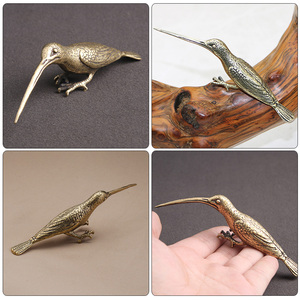 Estatuilla de pájaro carpintero artesanal de latón estatuilla de pájaro antiguo escultura de pájaro en miniatura hogar jardín decorativo figura de pájaro de lujo en venta - Product Image 5