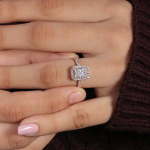 แหวนหมั้นเพชรโมอิสทรงกลมสีมรกต1.31 CT พร้อมรัศมีวงมงกุฎเปียก0.51 CT - Product Image 1