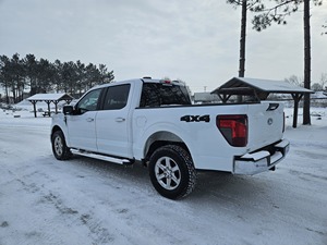 Ford F-150 XLT 2024 Usado con Paquete XLT - Product Image 2