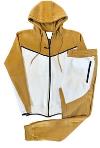 Customize Fashion Track Sets Workout Running Woven Sweat Suit Sports Walk Men <b>Polyester</b> <b>Tracksuits</b> for Hiking - Product Image 5