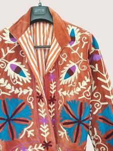 Chaqueta Casual de Invierno para Mujer, Talla Grande, de Terciopelo Bohemio con Bordado Suzani, Ecológica, de Manga Larga y Cuello Redondo - Product Image 5