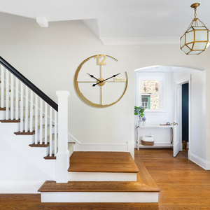 Compre reloj de metal analógico para decoración de pared para sala de estar y decoración del hogar con color y tamaño personalizados - Product Image 2