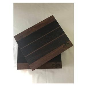 Tabla de cortar de madera natural ligera de lujo, tabla estética de cocina hecha de madera dura ricamente granulada - Product Image 4