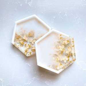 ถาดรองแก้วทำด้วยมือทำจากเรซินพร้อมลวดลายเรขาคณิตโลหะแผ่นรองอีพ็อกซี่เหมาะสำหรับห้องนั่งเล่นทันสมัยบ้านสำนักงานและของขวัญ - Product Image 6