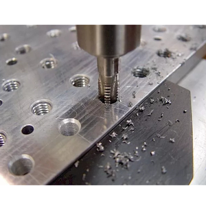 Services d'usinage et de taraudage de composants industriels Services de fabrication sur mesure - Product Image 2