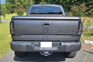 โตโยต้า บีอี ทันดรา 1794 อิดิชั่น ครูว์แม็กซ์ 4x4 ปี 2021 มือสอง - Product Image 2