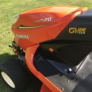 Cortadora de Césped Kubota GR2120 - Product Image 2