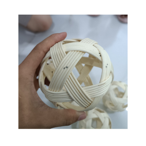100% boule de rotin ronde écologique naturelle 10cm de diamètre-balles de Sepaktakraw de rotin faites à partir de la peau de rotin pour le ballon de football - Product Image 4