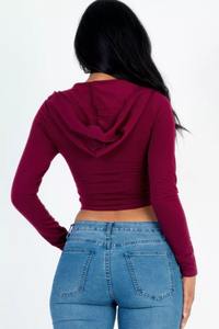 Ensemble de sweat à capuche personnalisé pour femmes d'automne avec poche zippée haut court veste ensembles de jogging en velours survêtements en velours pour femmes - Product Image 6