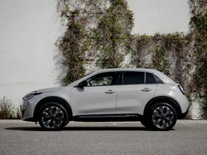 รถยนต์ไฟฟ้า F i a te 600e กำลัง 156 แรงม้า แบตเตอรี่ลิเธียม 54 กิโลวัตต์ชั่วโมง รุ่น LaPrimaa พร้อมระบบชาร์จเร็วและอุปกรณ์ชาร์จในรถยนต์ - Product Image 5