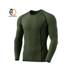 Rash Guard de haute qualité à manches courtes pour hommes, fabrication sur mesure, Rash Guard de performance personnalisé - Product Image 3