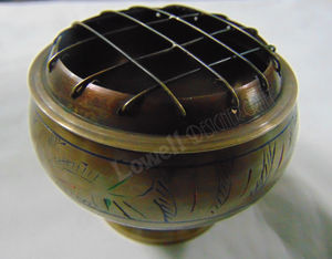 Quemador de incienso de carbón polaco antiguo Quemador de incienso de metal de último diseño de India Precio - Product Image 2