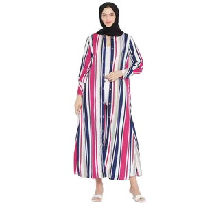 Abayas de Satén de Poliéster de Alta Calidad con Logotipo y Diseño Personalizados, Mangas Anchas, Talla Personalizada para Mujeres Musulmanas, Antiarrugas, Estampadas - Product Image 4