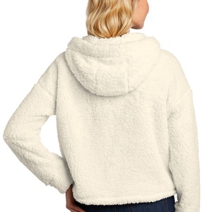 Hoodie personnalisé 100 % polyester blanc pour femme, en polaire Teddy duveteuse, chaud, coupe oversize, style pull court et moelleux, OEM - Product Image 2
