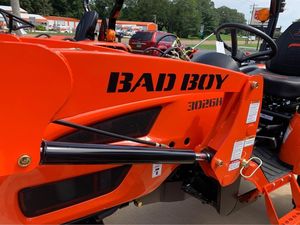 TRACTOR COMPACTO BAD BOY 3026H NUEVO/USADO MÁS VENDIDO - Product Image 5