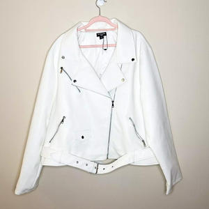 Veste en cuir véritable pour femme de haute qualité, élégante, matelassée, coupe ajustée, veste d'hiver coupe-vent et imperméable - Product Image 1