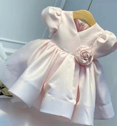 สีแดงม่วง