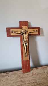 Crucifix élégant en laiton et en bois, décoration murale chrétienne, croix religieuse à suspendre pour l'église, la maison, la zone de prière - Product Image 6