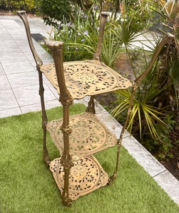 Mesa auxiliar de latón versátil de fabricación india para un acento funcional y elegante para el hogar disponible a precio de fábrica de La India - Product Image 2