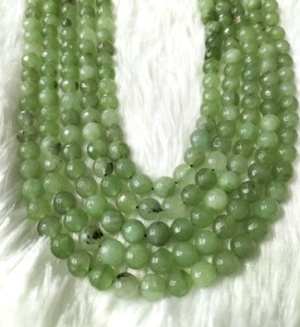 Cuentas de Aventurina Verde Natural de Primera Calidad, Forma Facetada, 14 Pulgadas de Largo, 8mm, Maharashtra, India, Apoya la Emocionalidad - Product Image 4