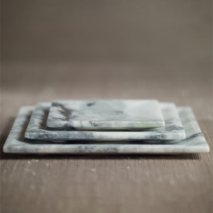 Bandeja de servicio hecha a mano de madera con acabado natural Diseño elegante Perfecto para cocina Comedor Hotel y artículos de uso de servicio de alimentos - Product Image 6