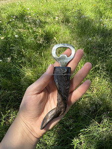 Ram Horn Ouvre-bouteille Ouvre-bière rustique fabriqué à partir de corne véritable - Product Image 3