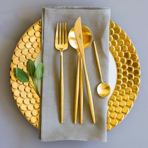 Juego de cubiertos de metal hechos a mano italianos de diseñador Premium para cenas finas ocasiones exclusivas fiestas celebraciones y regalos - Product Image 1