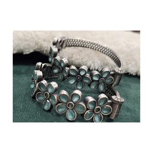 Low Market Price Hot Selling Round Pattern 925 Sterling Oxidised <b>Silver</b> Blue Stone Studded <b>Girls</b> Ethnic Wear Polki Bangles - Product Image 1