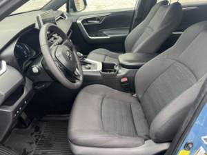 Toyota RAV4 Híbrida SE AWD 2023 Usada en Buen Estado - Product Image 4