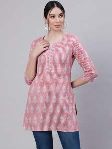 Tops en coton imprimé tendance indiens pour un usage quotidien et au bureau, collections simples de kurtis et de tuniques à prix bas - Product Image 6