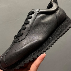 Chaussures de sport décontractées pour hommes, respirantes, pour la marche, la course, la salle de sport et les activités de plein air, avec un design confortable - Product Image 5