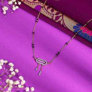 Collar de Mangalsutra Moderno con Cuentas Finas de Oro Celestial y Diamantes para Mujer - Product Image 1