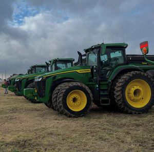 John for Deere 2025R รถแทรกเตอร์ขนาดกะทัดรัด4x4WD ล้อเครื่องจักรการเกษตรฟาร์ม - Product Image 2