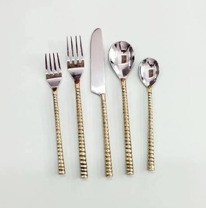 Juego de cubiertos de acero inoxidable moderno con mango de madera Cubiertos de primera calidad Vajilla de comedor elegante para el hogar Familia y comedor de hotel - Product Image 3