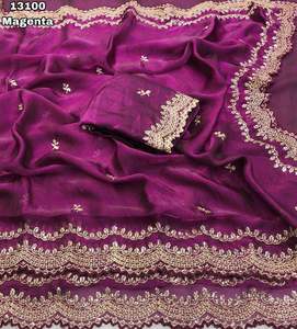 ผ้าซิลค์เนื้อนุ่มสำหรับผู้หญิง พร้อมงานปักดิ้นทองคำและเลื่อม ประดับขอบด้วยลายบัตติส ผลิตในอินเดีย - Product Image 3