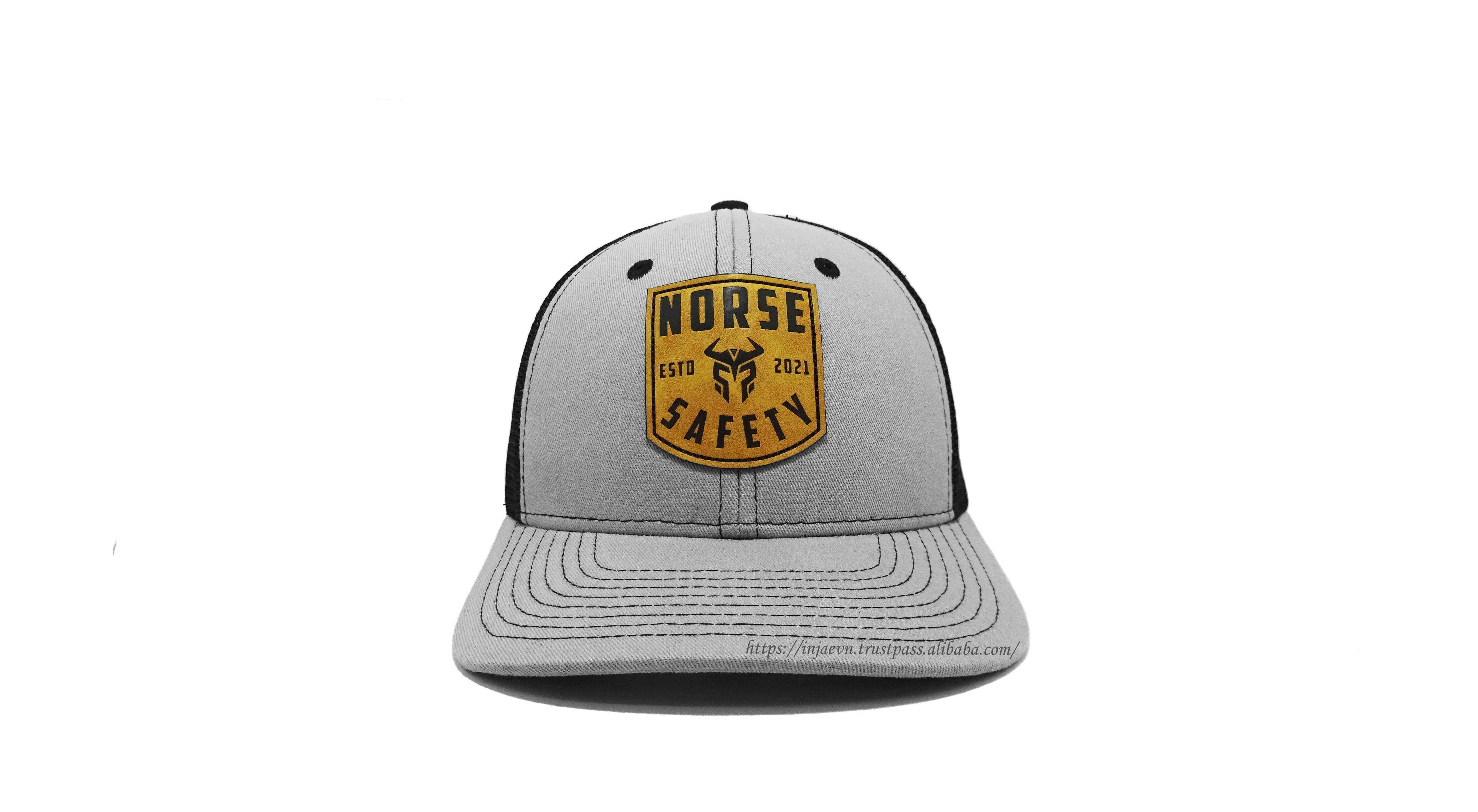 สีเทาเข้ม