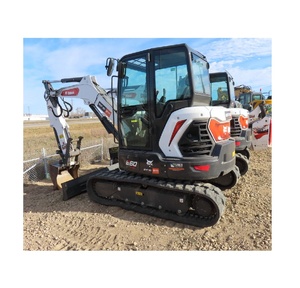Excavatrice Bobcat E60 fiable avec chenilles en caoutchouc, pince hydraulique et profondeur de creusement maximale de 13 pieds, prête à l'emploi - Product Image 2