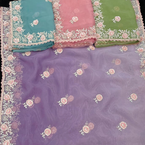 Tissu en soie de style traditionnel Parampara Gold Crush Beaded Elegance brodé de perles - Product Image 1